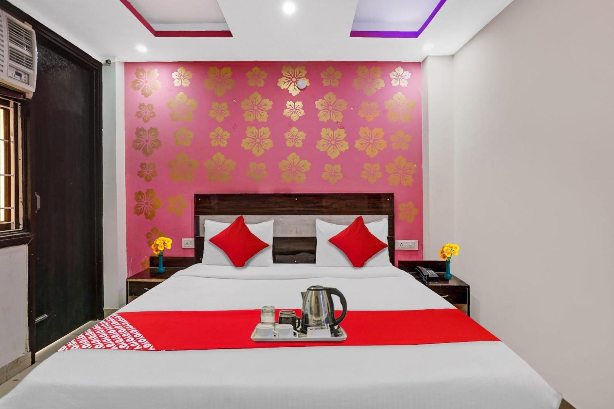 Hotel O Hotel Blue Orchid New Delhi Exteriör bild