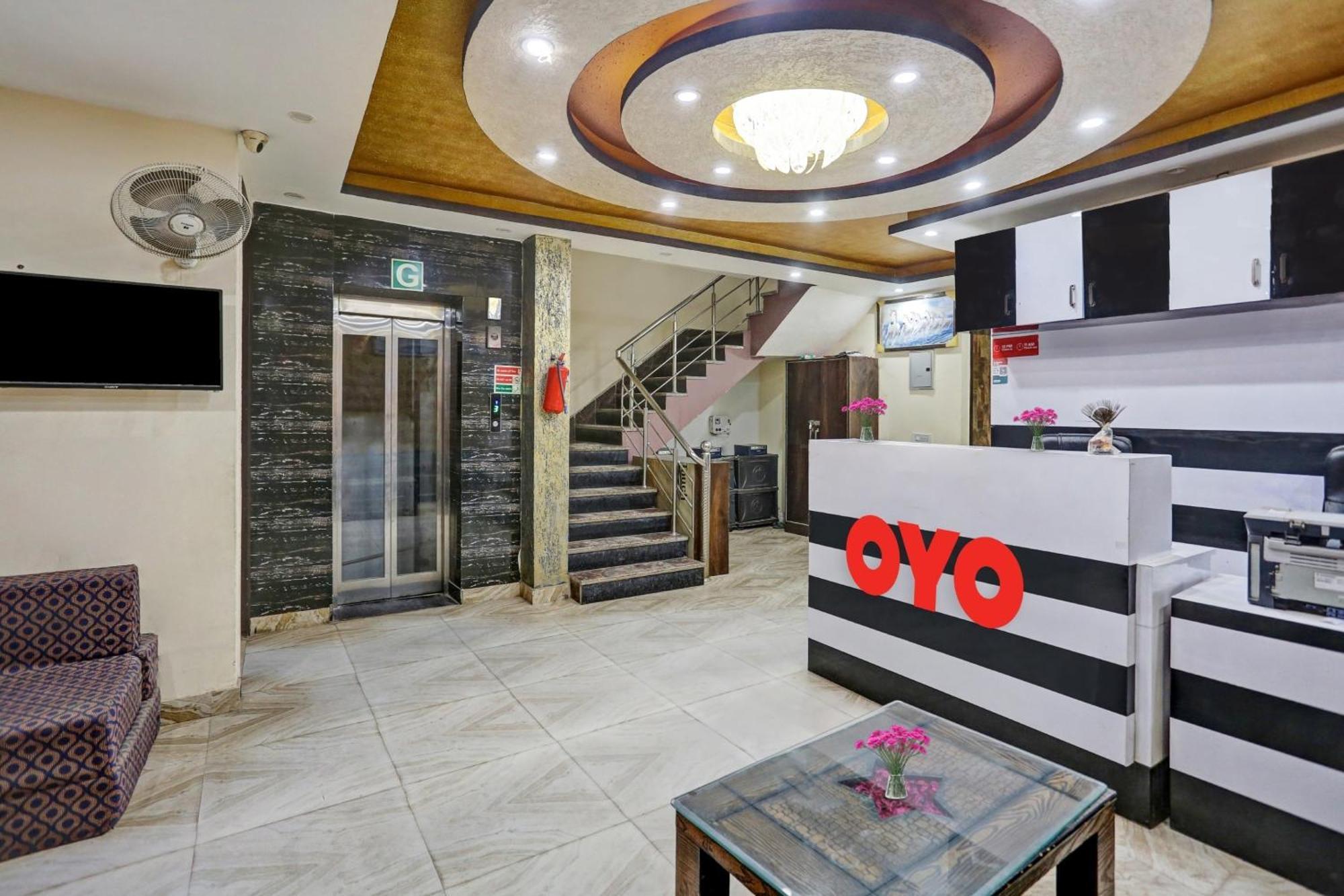 Hotel O Hotel Blue Orchid New Delhi Exteriör bild