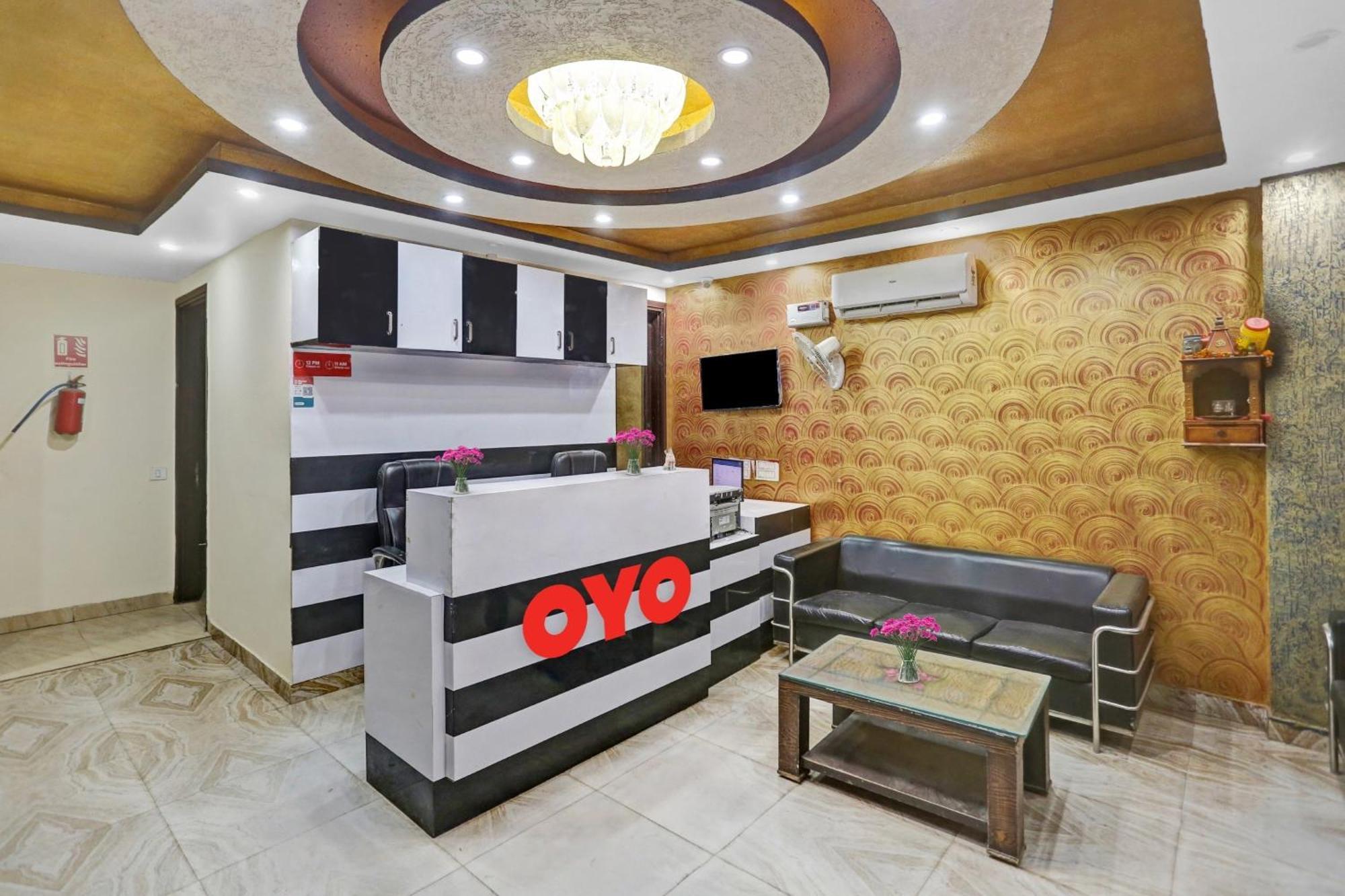 Hotel O Hotel Blue Orchid New Delhi Exteriör bild