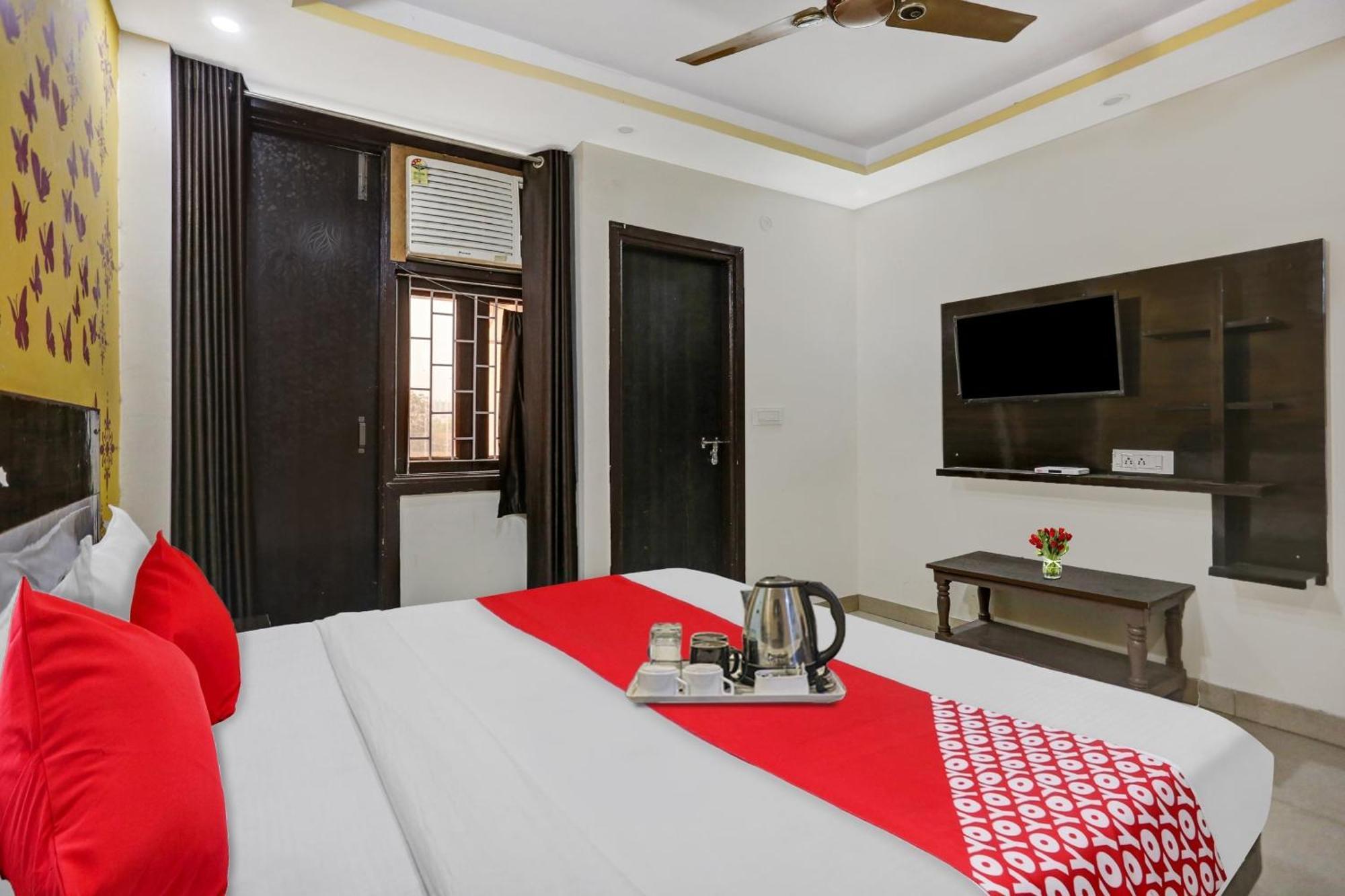 Hotel O Hotel Blue Orchid New Delhi Exteriör bild
