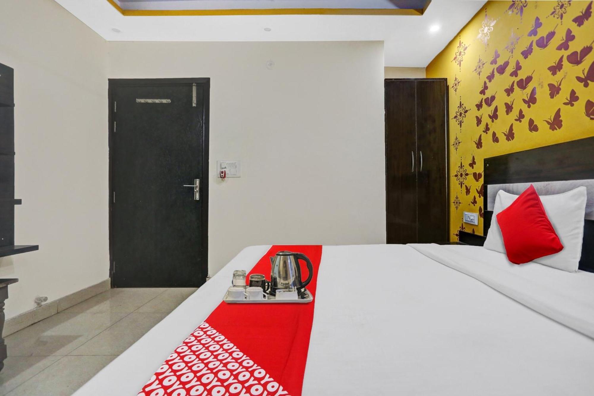Hotel O Hotel Blue Orchid New Delhi Exteriör bild